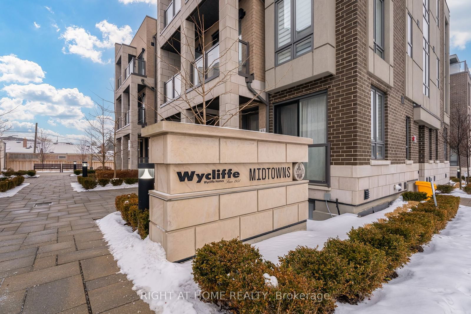 Townhouse for sale at 52-719 Lawrence Avenue, Toronto, Yorkdale-Glen Park, M6A 0C6 - MLS: W11955853