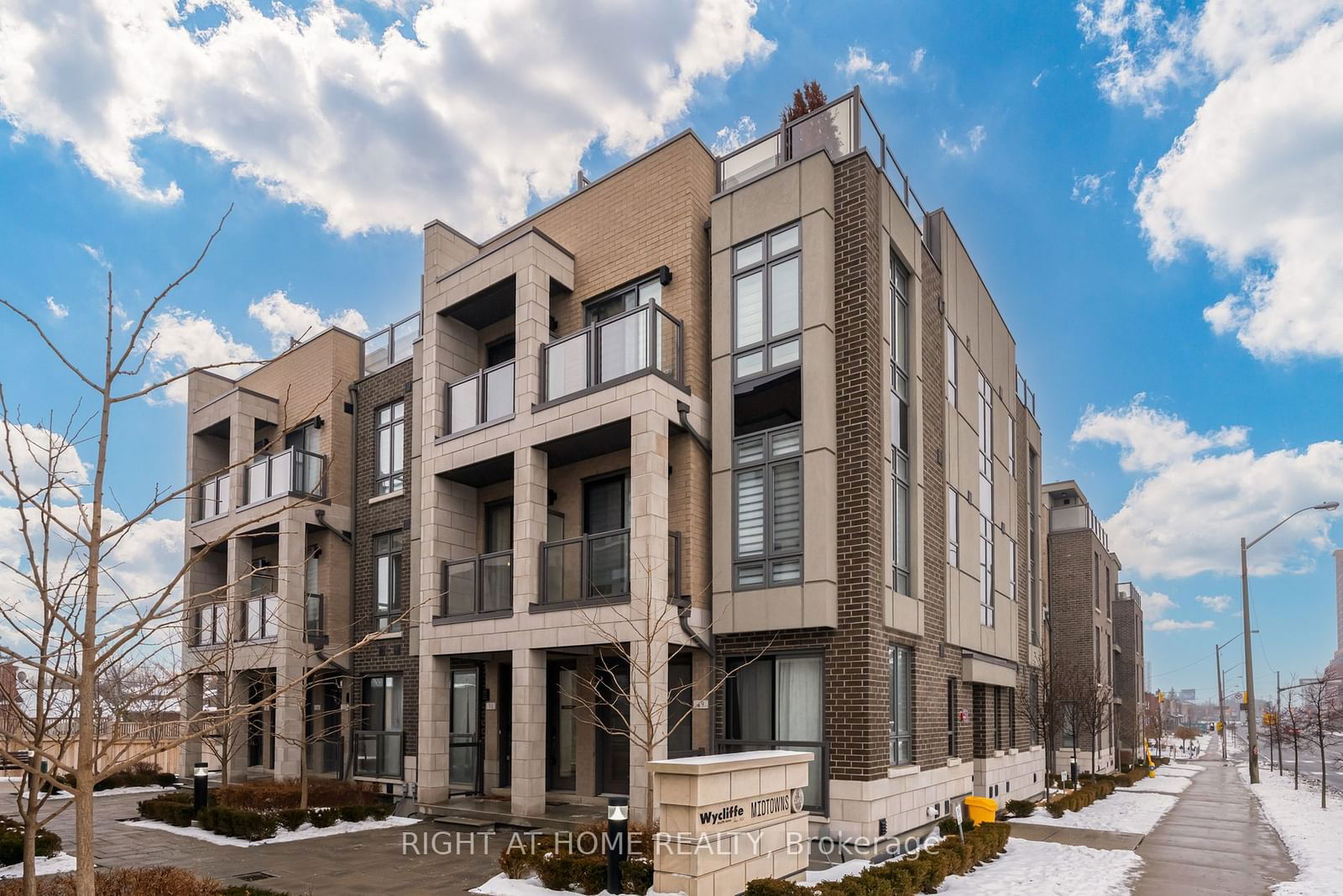 Townhouse for sale at 52-719 Lawrence Avenue, Toronto, Yorkdale-Glen Park, M6A 0C6 - MLS: W11955853