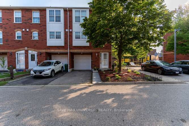 Townhouse for sale at 14-6860 Meadowvale Town Cntr Circle, Mississauga, Meadowvale, L5N 7T4 - MLS: W11955877