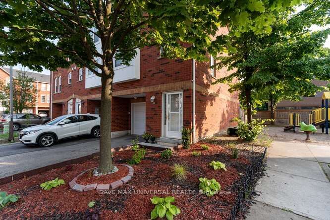 Townhouse for sale at 14-6860 Meadowvale Town Cntr Circle, Mississauga, Meadowvale, L5N 7T4 - MLS: W11955877