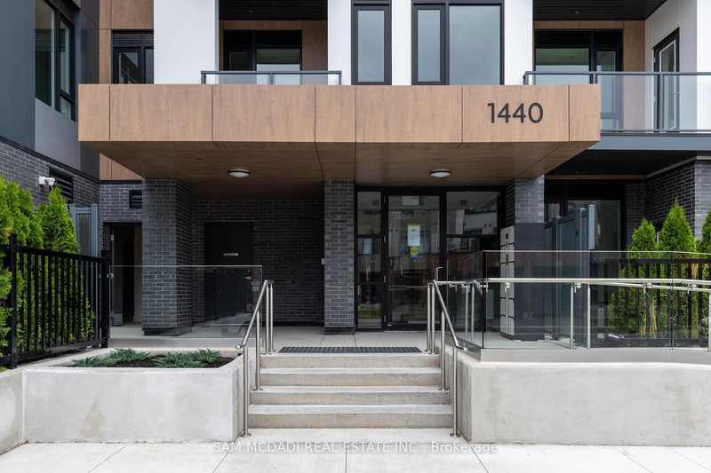 308 - 1440 Clarriage Crt, Milton, L9T 2X5 | Image 2