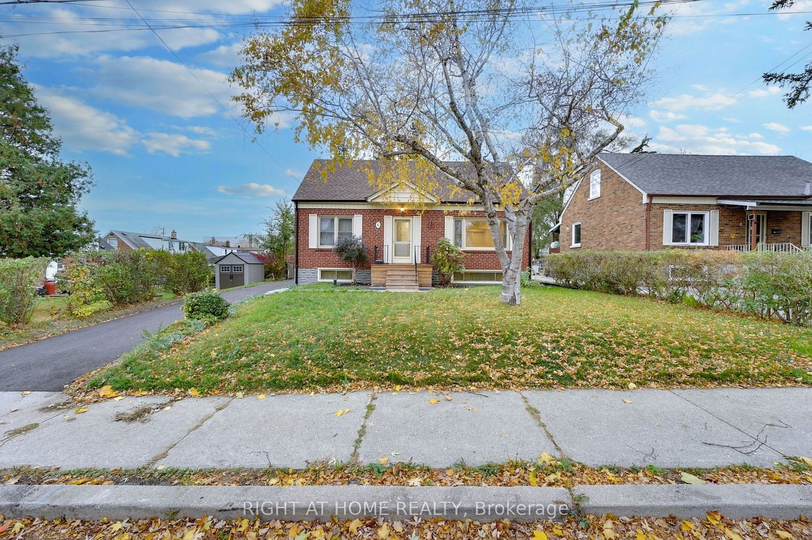 Detached House for sale at 6 Adele Avenue, Toronto, Downsview-Roding-CFB, M3L 1J1 - MLS: W11956650