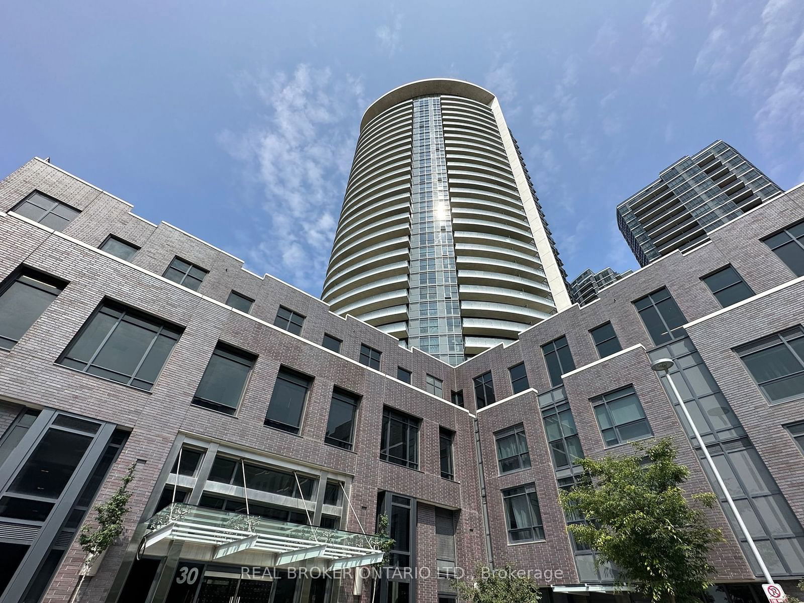 Condo for lease at 2010-30 Gibbs Road, Toronto, Islington-City Centre West, M9B 0E4 - MLS: W11956669