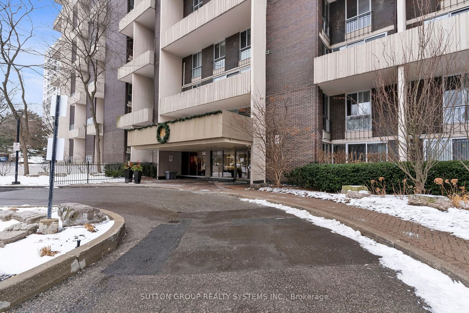 Condo for sale at 912-60 Southport Street, Toronto, High Park-Swansea, M6S 3N4 - MLS: W11956733