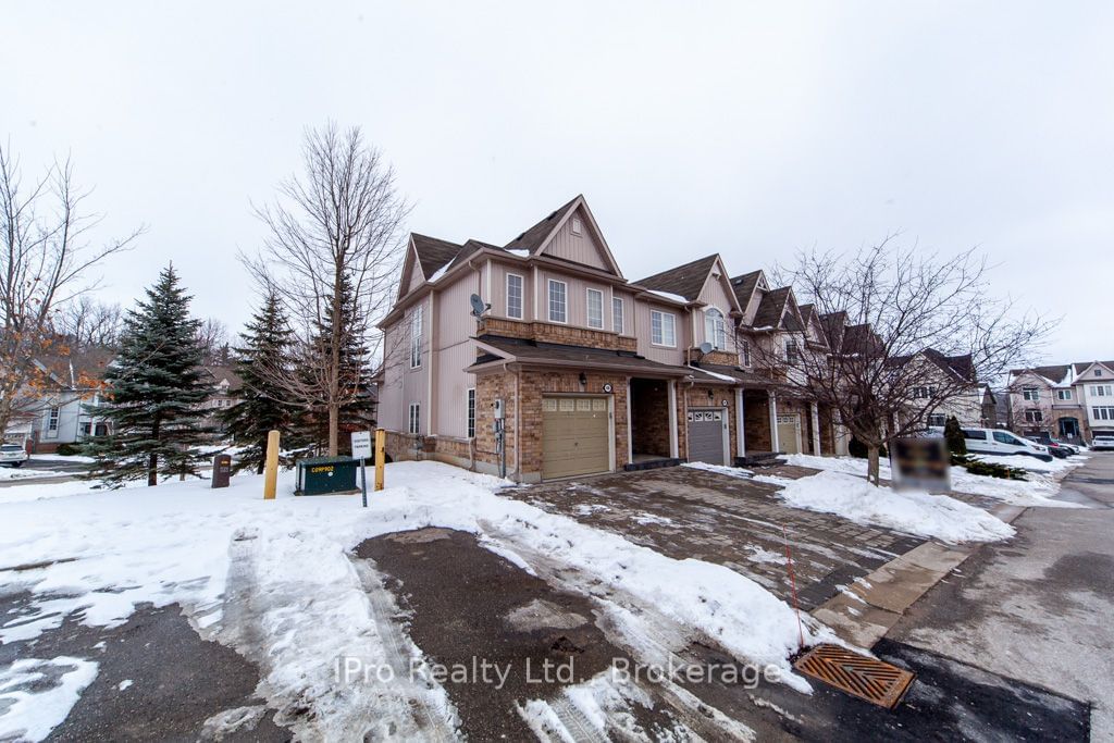 Townhouse for sale at 48 Sutcliff Lane, Halton Hills, Georgetown, L7G 0C2 - MLS: W11956749