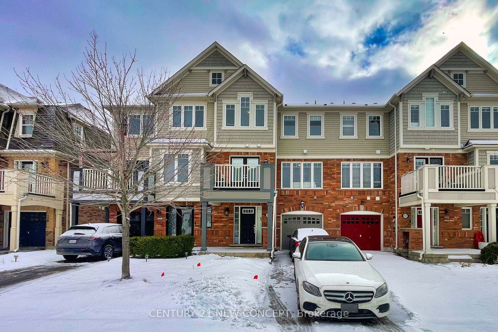 Townhouse for sale at 890 Brassard Circle, Milton, Willmott, L9T 8E3 - MLS: W11957075