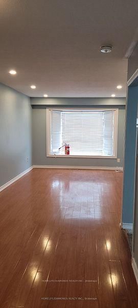 Unit Upper — 26 Greenwood Cres, Brampton - Northgate image-0-4