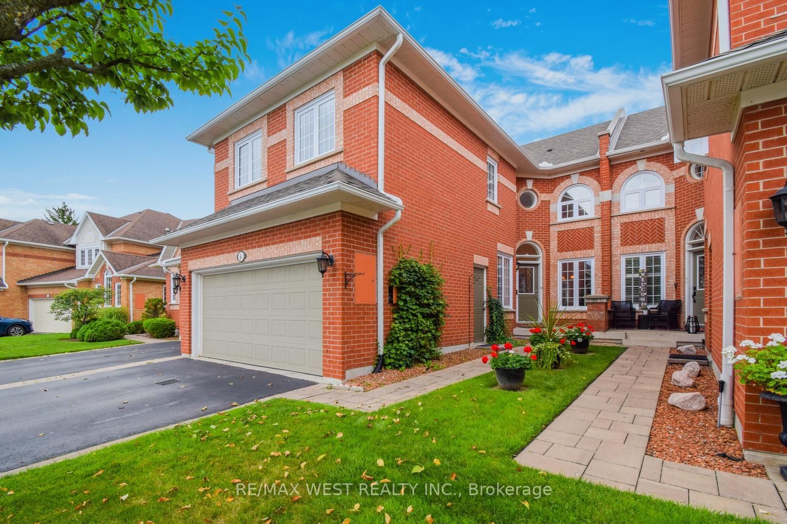 Townhouse for sale at 6-2145 Country Club Drive, Burlington, Rose, L7M 4E1 - MLS: W11957419