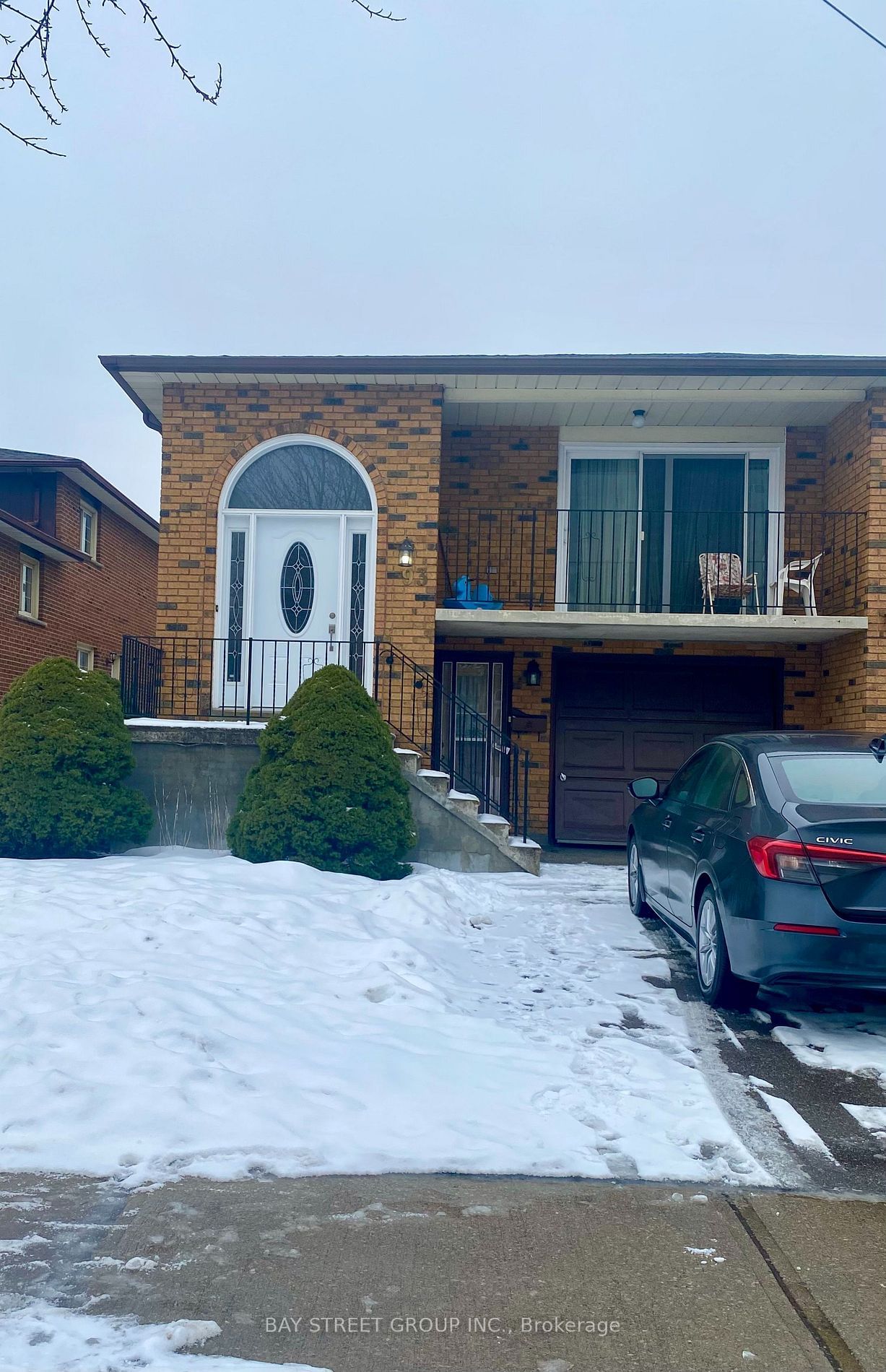 Semi-Detached House for lease at 93 Antigua Road, Mississauga, Cooksville, L5B 2T8 - MLS: W11957504