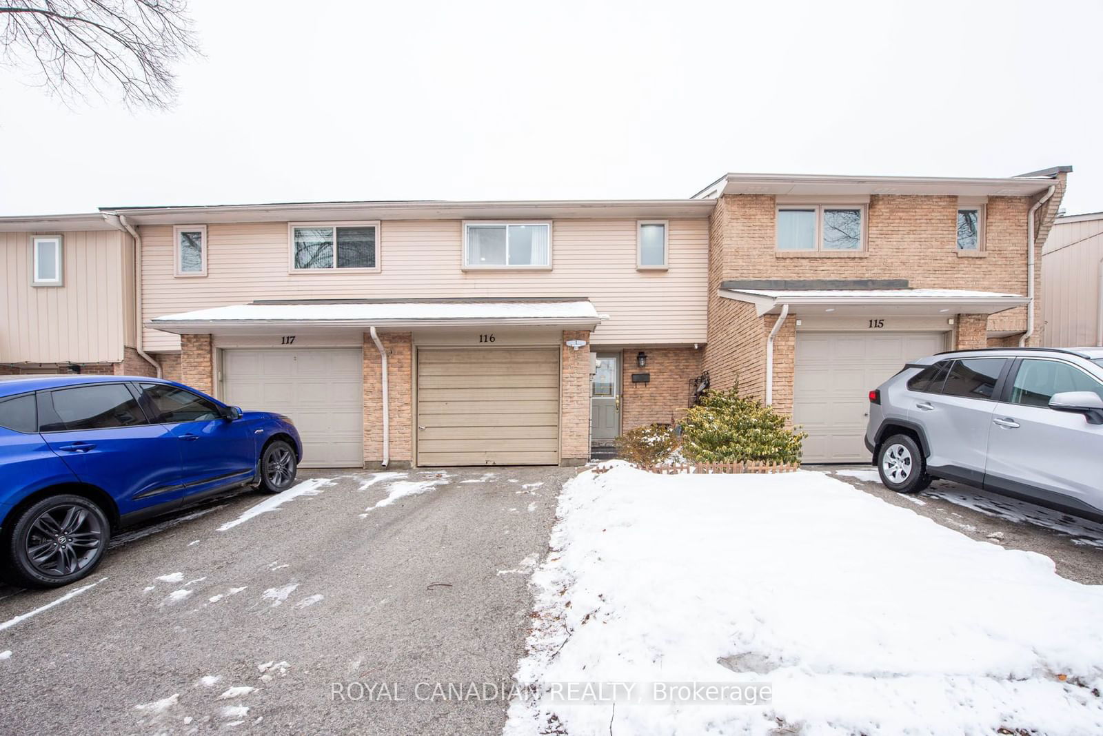 Townhouse for sale at 116-1538 Lancaster Drive, Oakville, 1005 - FA Falgarwood, L6H 2Z3 - MLS: W11957506