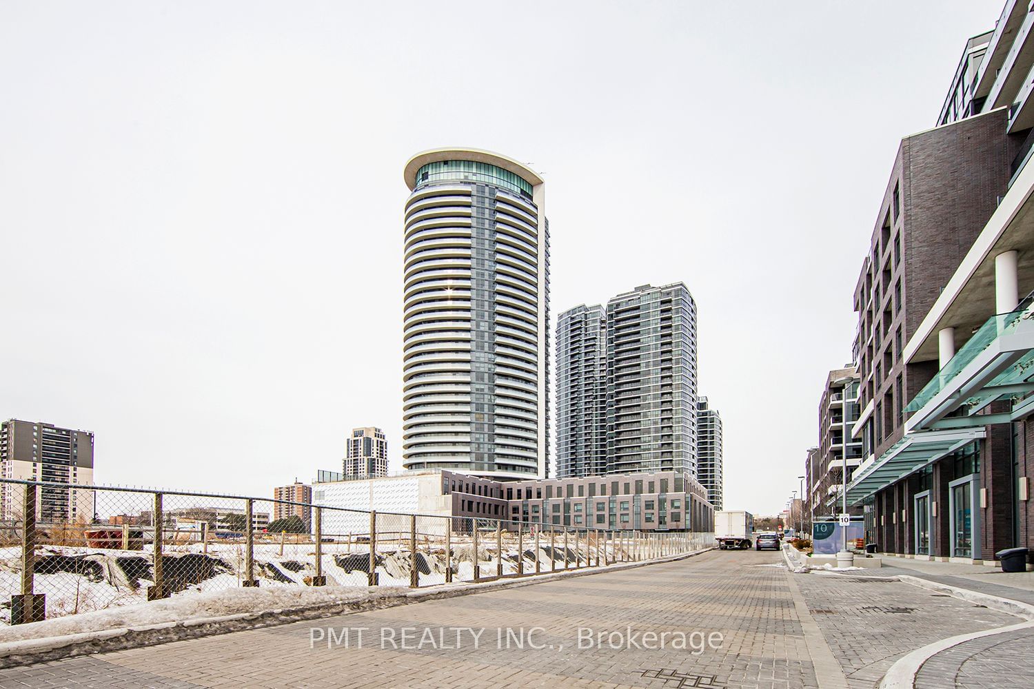 Condo for lease at 2001-30 Gibbs Road, Toronto, Islington-City Centre West, M9B 0E4 - MLS: W11957569