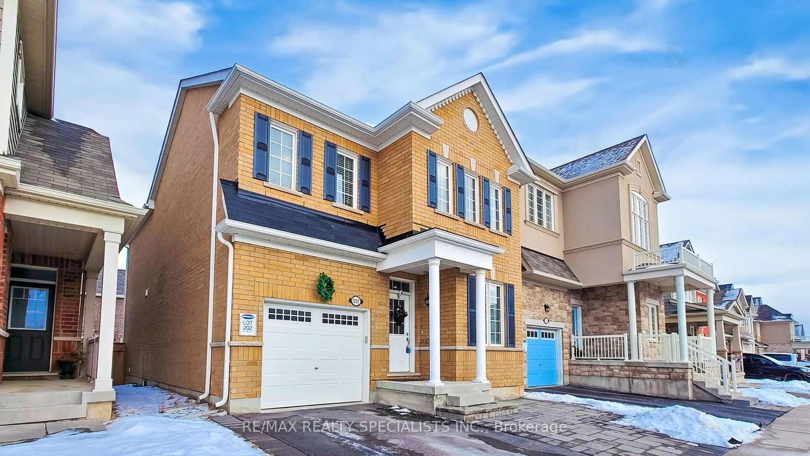 Detached House for sale at 1207 Leger Way, Milton, Ford, L9E 1E7 - MLS: W11957696