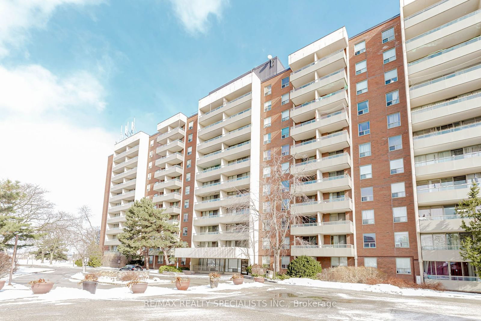 Condo for sale at 106-1 Four Winds Drive, Toronto, York University Heights, M3J 2T1 - MLS: W11957699