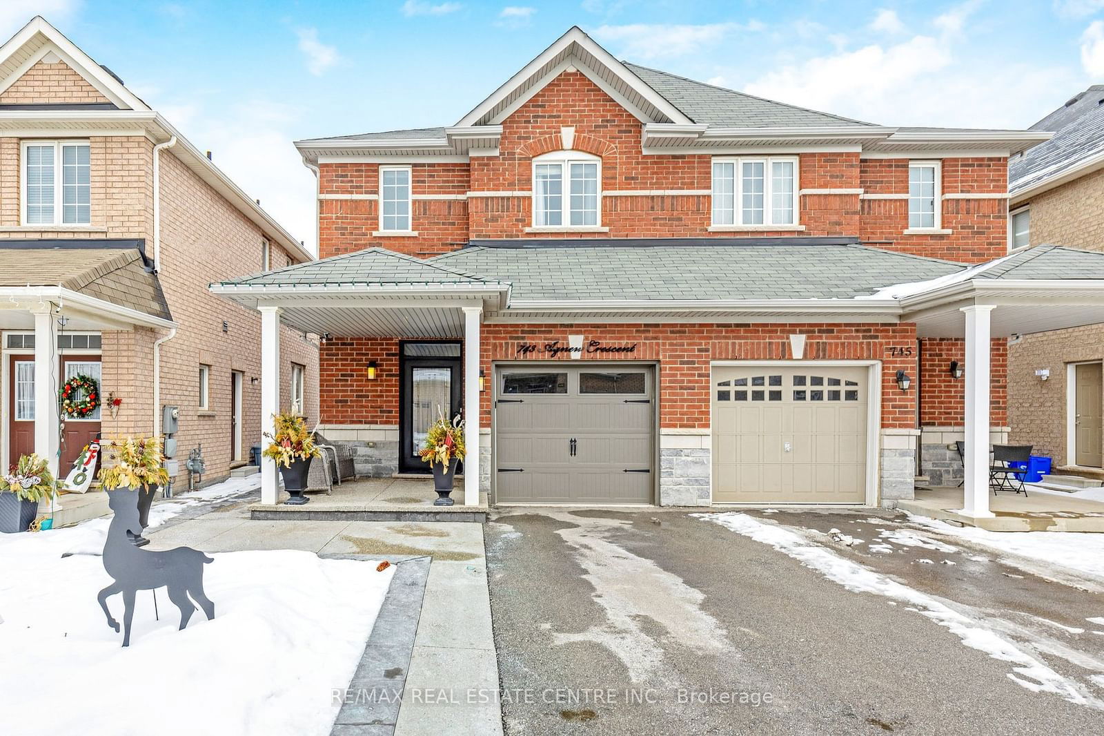 Semi-Detached House for sale at 743 Agnew Crescent, Milton, 1023 - BE Beaty, L9T 8M5 - MLS: W11957746