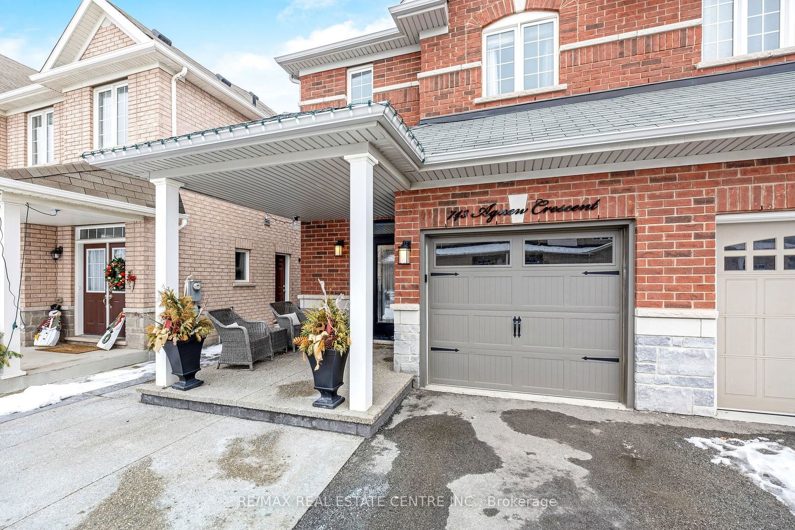 Semi-Detached House for sale at 743 Agnew Crescent, Milton, 1023 - BE Beaty, L9T 8M5 - MLS: W11957746