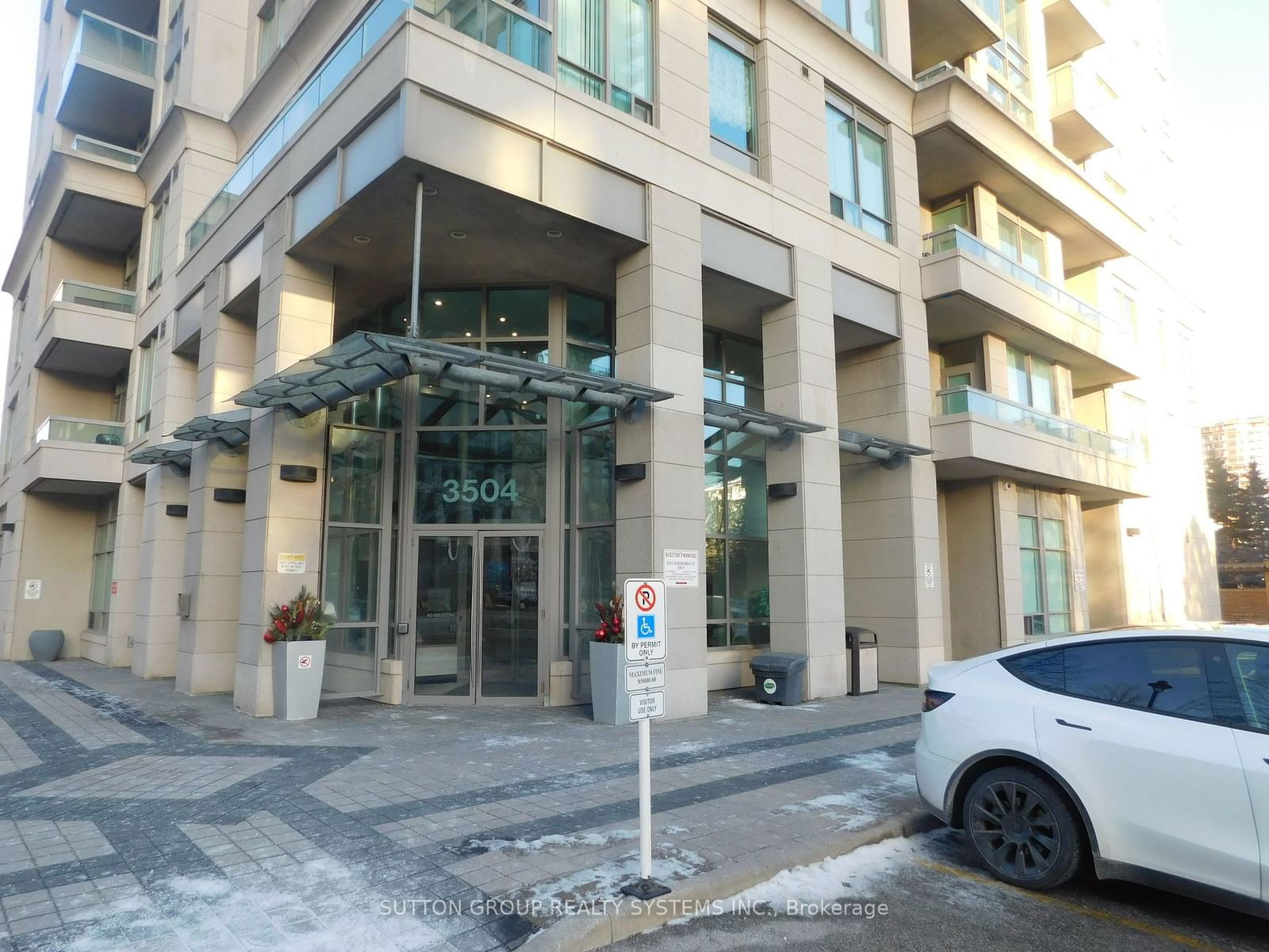 Condo for lease at 316-3504 Hurontario Street, Mississauga, Fairview, L5B 1P2 - MLS: W11957748