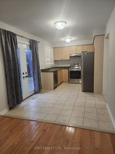 5761 Philip Dr, Mississauga - Churchill Meadows image-0-3