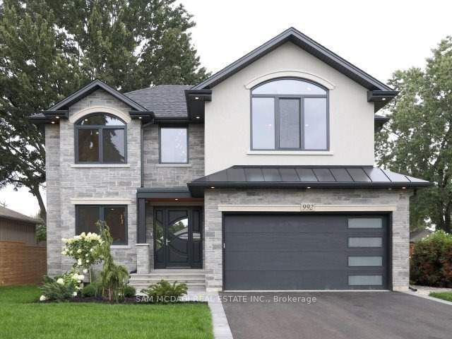 Detached House for sale at 992 Wales Avenue, Mississauga, Lakeview, L5E 1K5 - MLS: W11957843