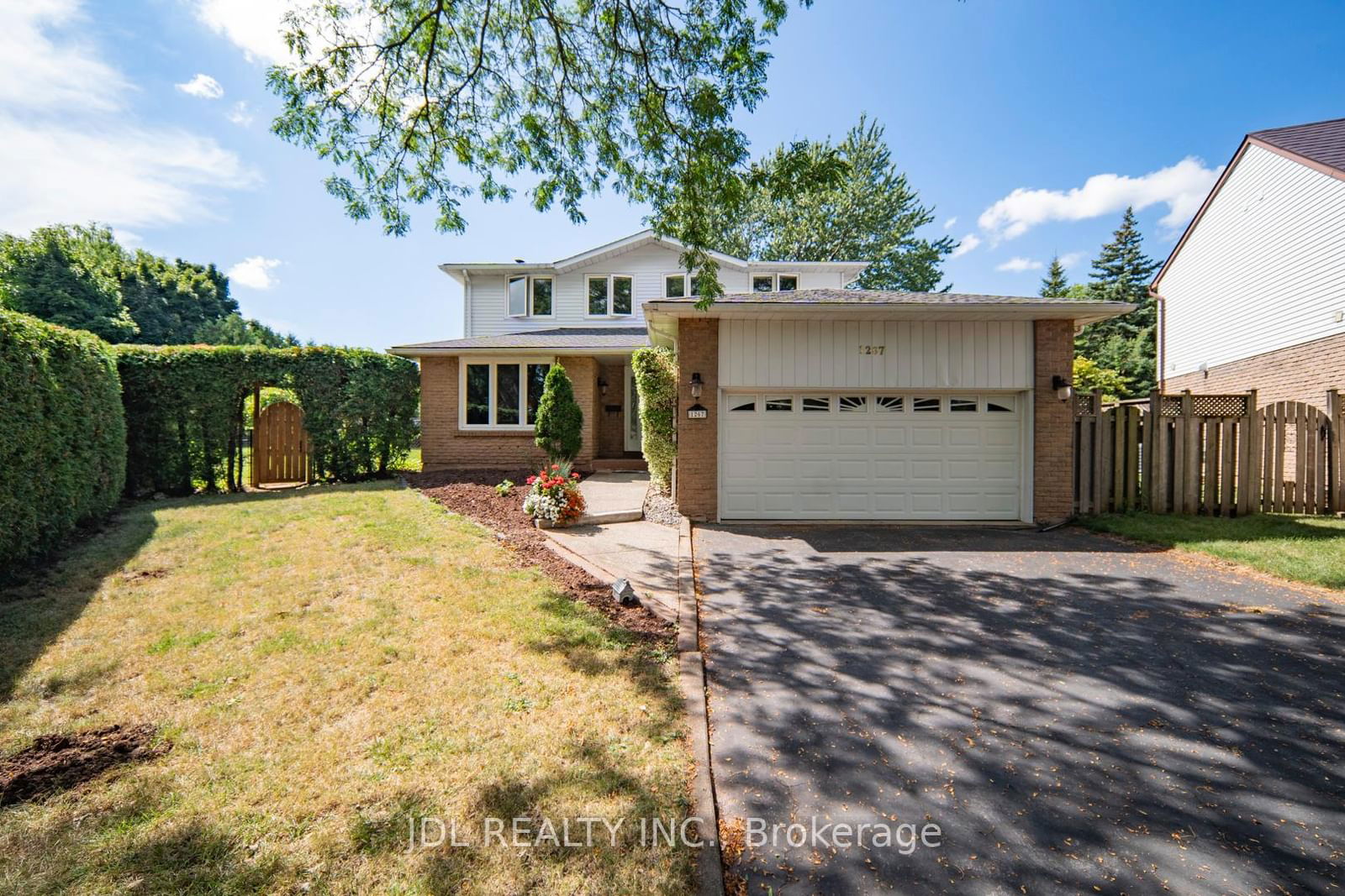 Detached House leased at 1267 Fielding Court, Oakville, Iroquois Ridge South, L6H 2V6 - MLS: W11957990