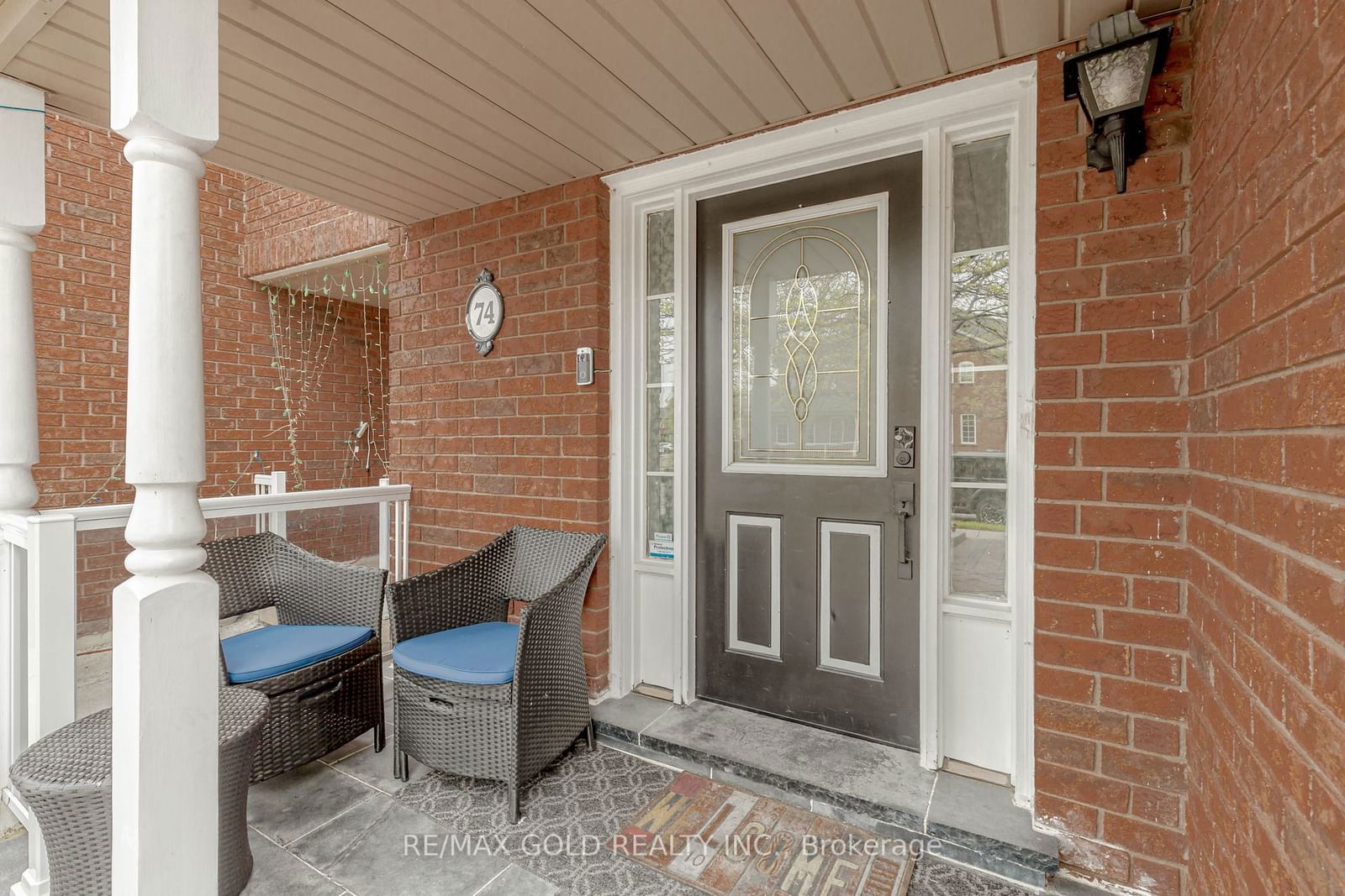 Townhouse for sale at 74 Monaco Court, Brampton, Fletcher's Meadow, L7A 1X5 - MLS: W11958333