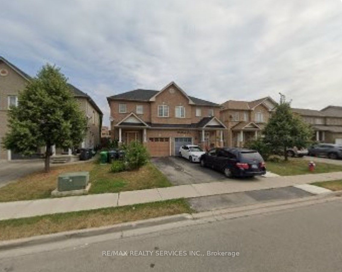 Semi-Detached House for lease at upper-129 Sewells Lane, Brampton, Fletcher's Meadow, L7A 2Z7 - MLS: W11958357