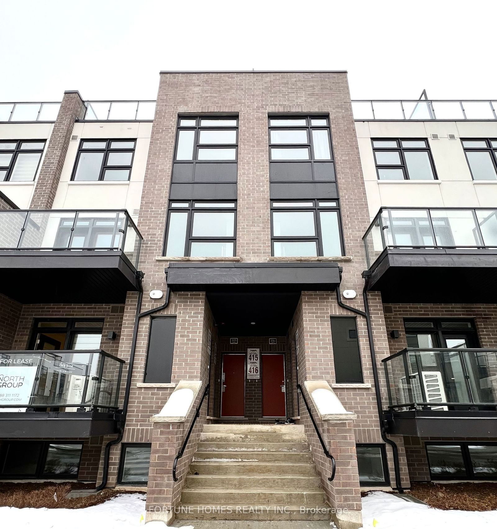 Townhouse for lease at 114-1577 Rose Way, Milton, Cobban, L9T 7E7 - MLS: W11959006