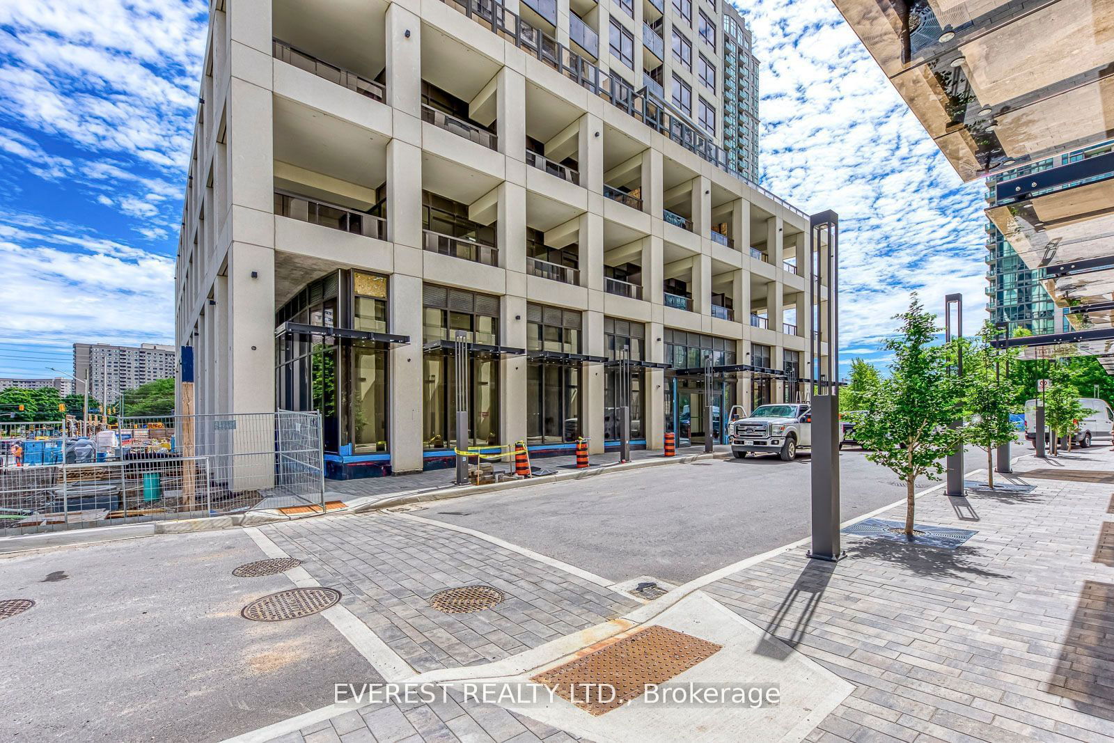 Condo for lease at 3307-30 ELM Drive, Mississauga, City Centre, L5B 0N6 - MLS: W11959028