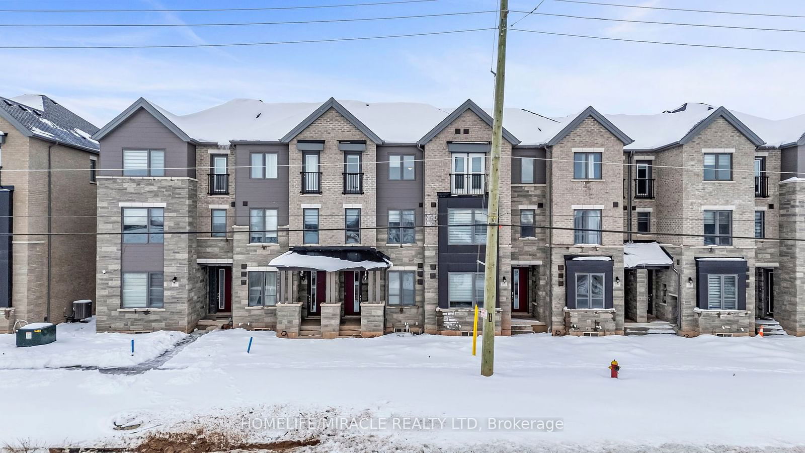 Townhouse for sale at 3373 Sixth Line, Oakville, Rural Oakville, L6H 0Y7 - MLS: W11959037