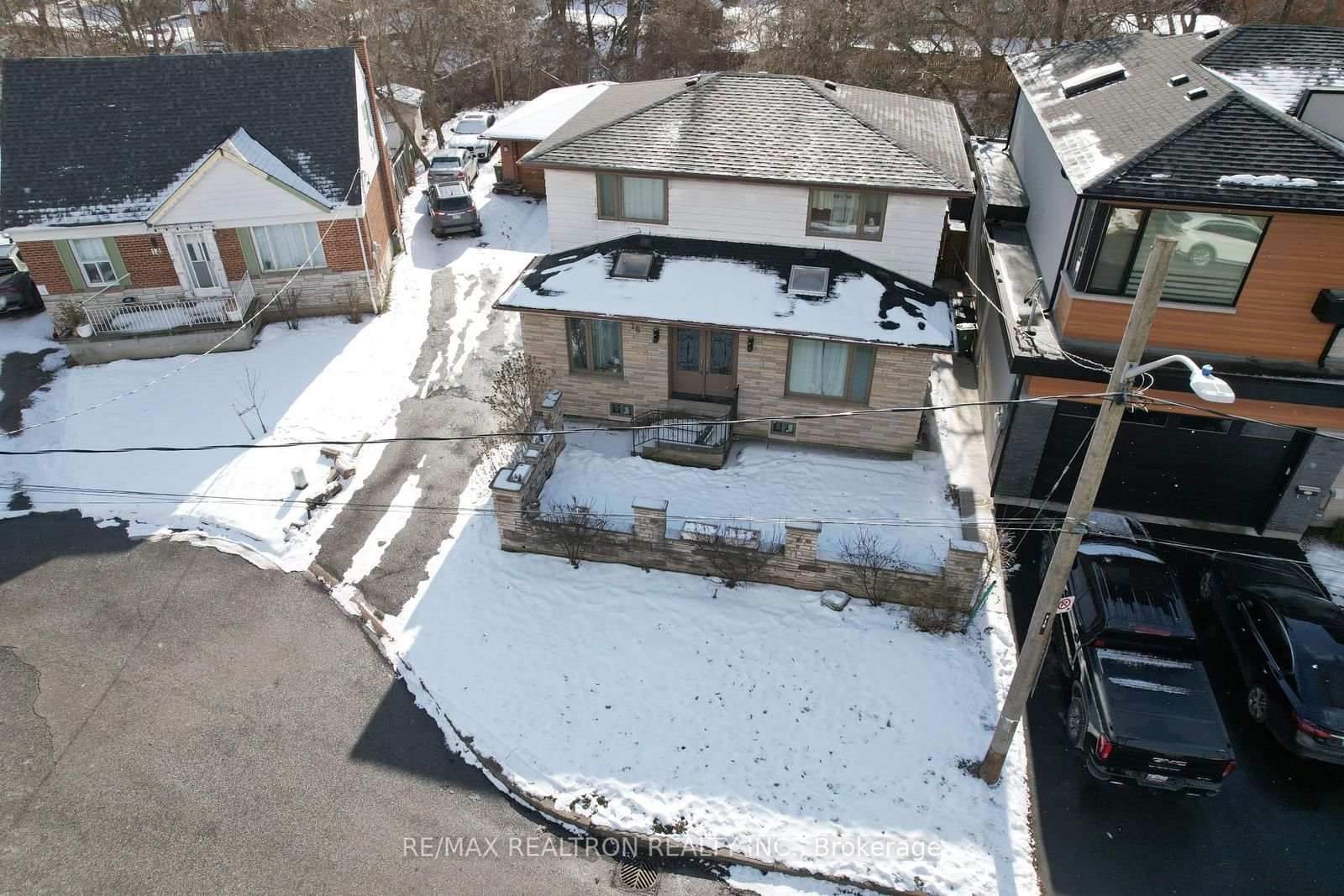 Listing Image 10