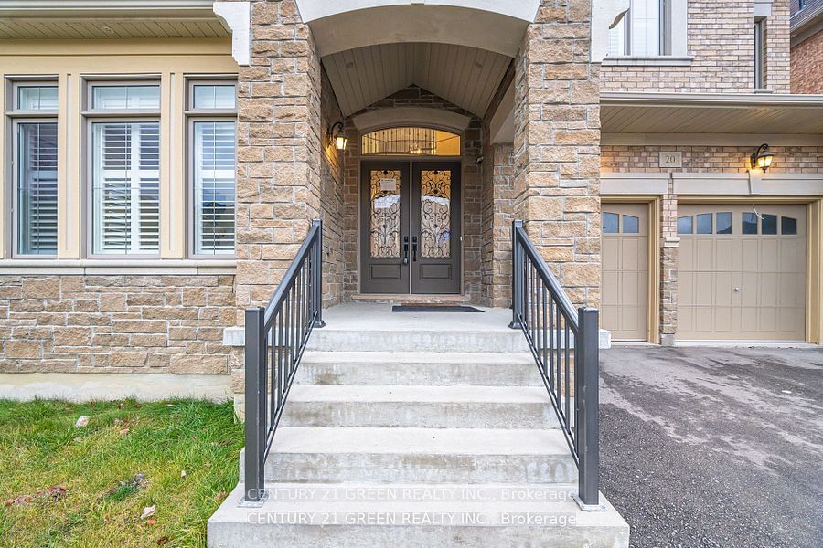 Detached House for sale at 20 Foothills Crescent, Brampton, Toronto Gore Rural Estate, L6P 4G9 - MLS: W11959354