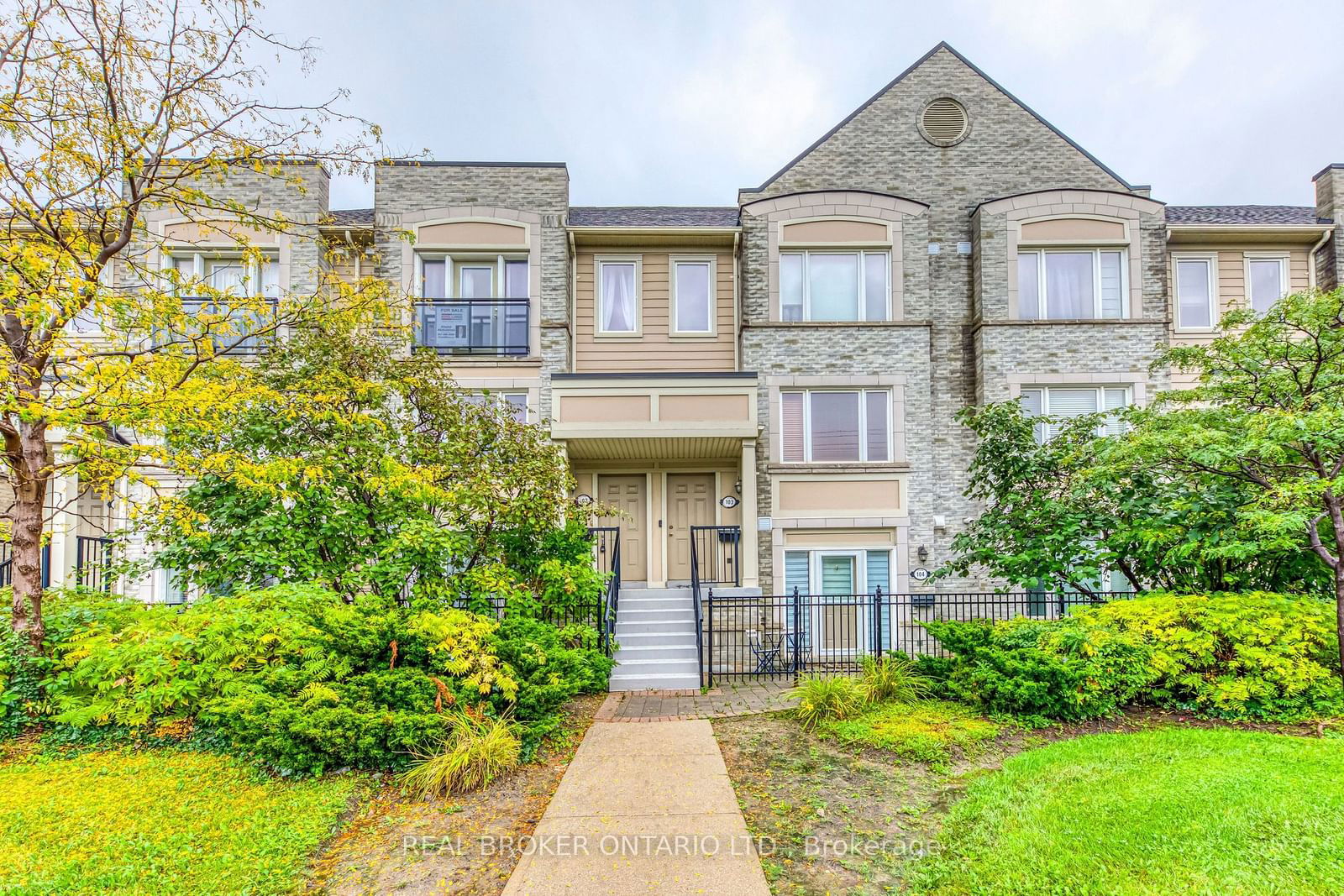 Townhouse for sale at 104-3108 Eglinton Avenue, Mississauga, Churchill Meadows, L5M 8C5 - MLS: W11959441