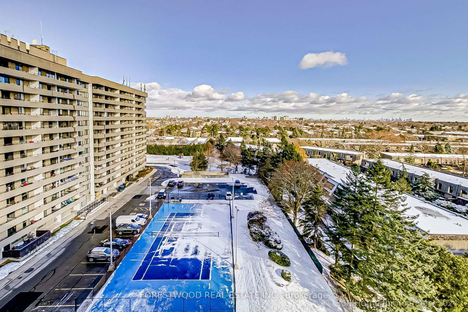 Condo sold at 1015-1320 Mississauga Valley Boulevard, Mississauga, Mississauga Valleys, L5A 3S9 - MLS: W11959520