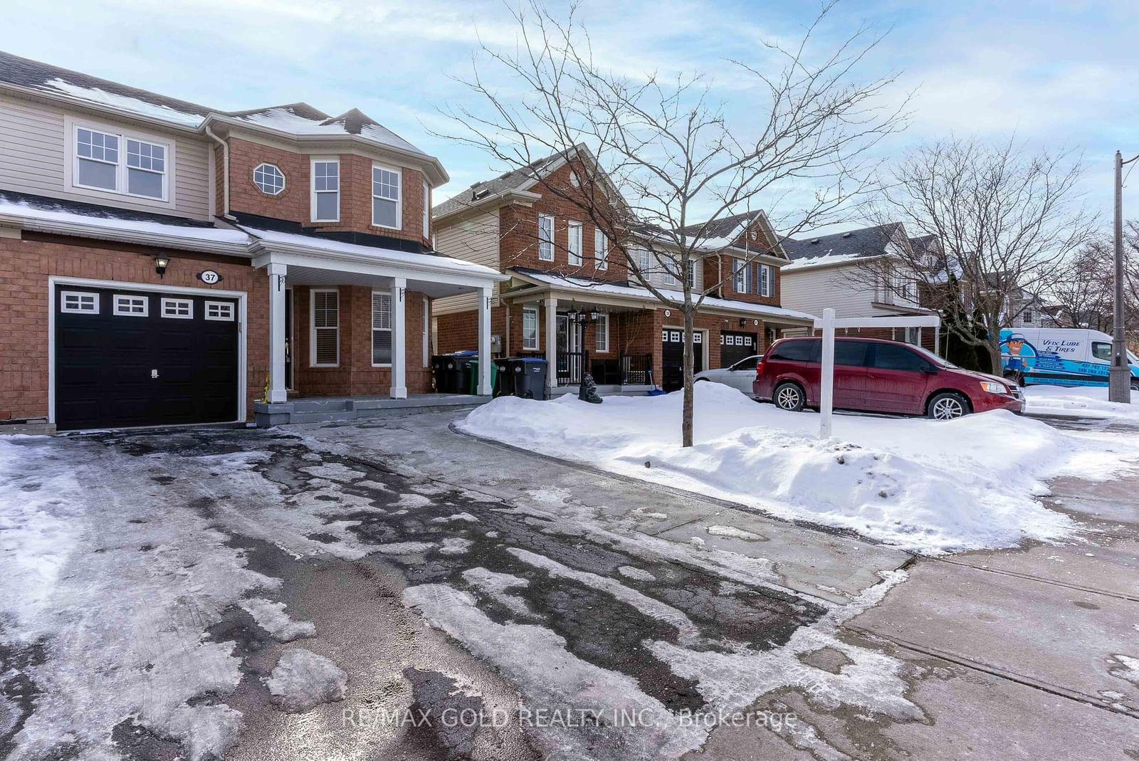 Semi-Detached House for sale at 37 Keats Terrace, Brampton, Fletcher's Meadow, L7A 3N1 - MLS: W11959681