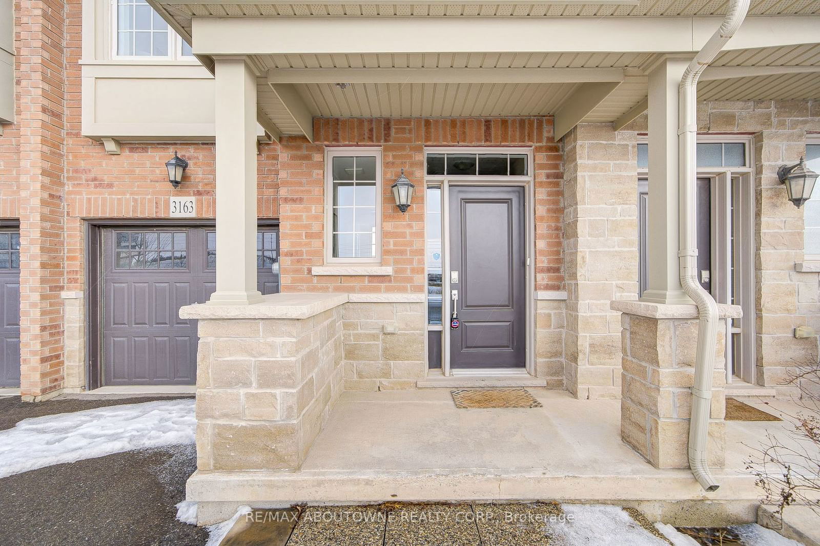 Townhouse for sale at 3163 William Coltson Avenue, Oakville, Rural Oakville, L6H 7E3 - MLS: W11959754