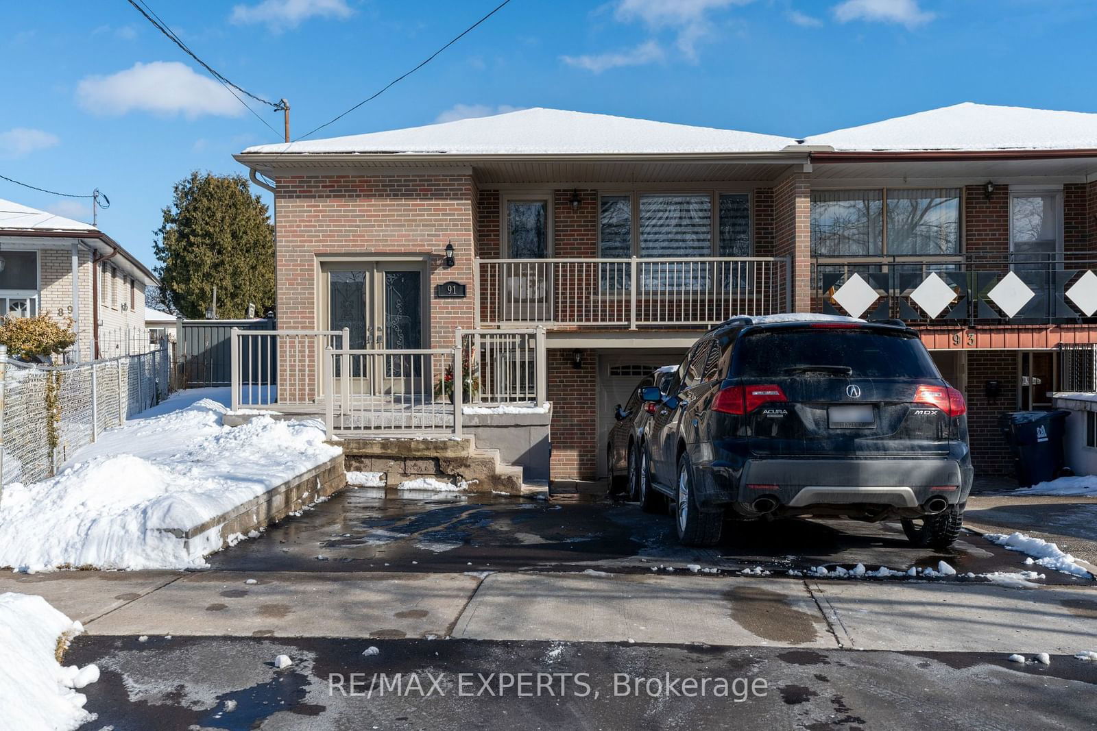 Semi-Detached House for lease at BSMT-91 Primula Crescent, Toronto, Humber Summit, M9L 1J9 - MLS: W11959764