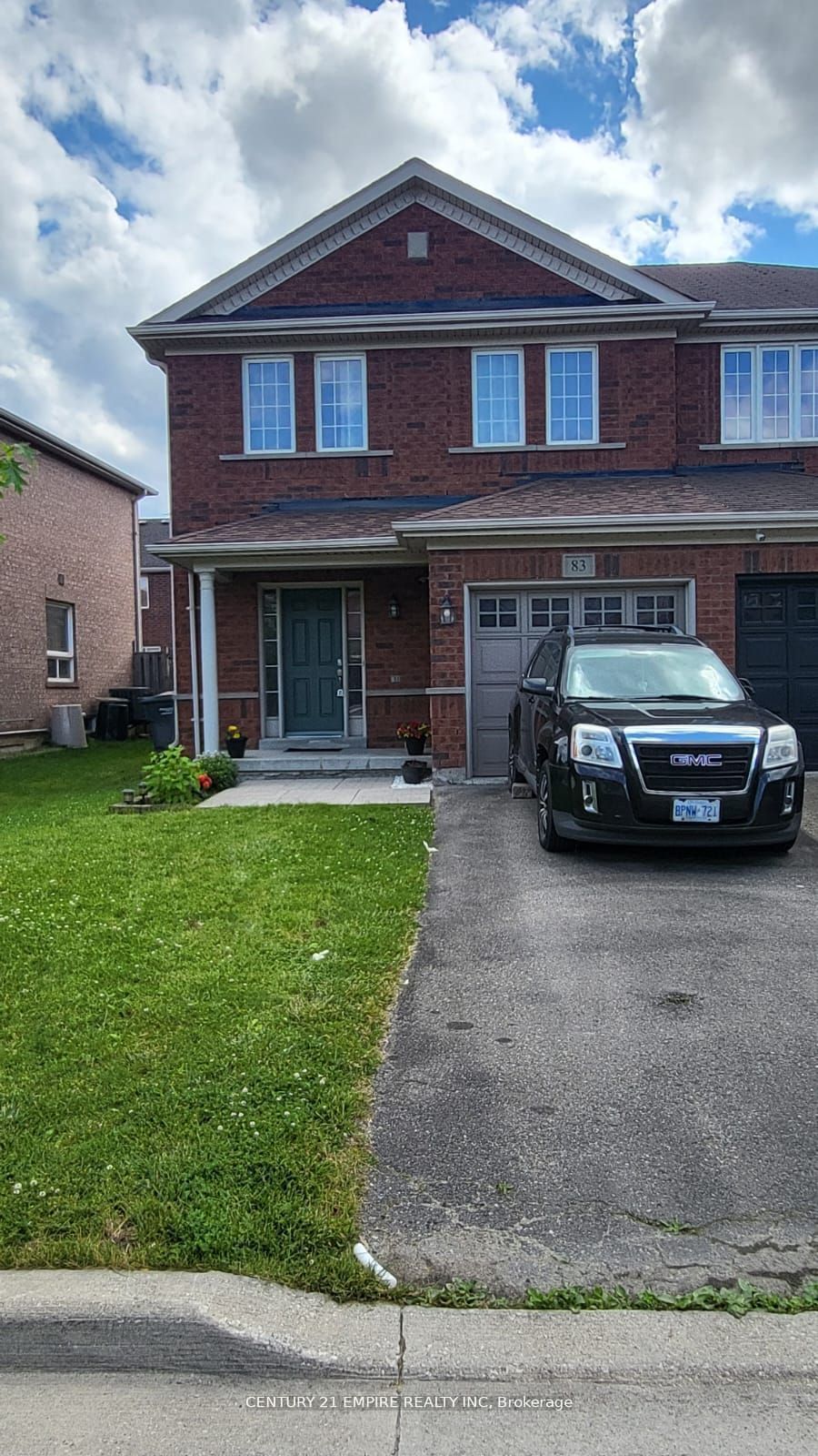 Semi-Detached House for sale at 83 Bushmill Circle, Brampton, Fletcher's Meadow, L7A 0K6 - MLS: W11959898