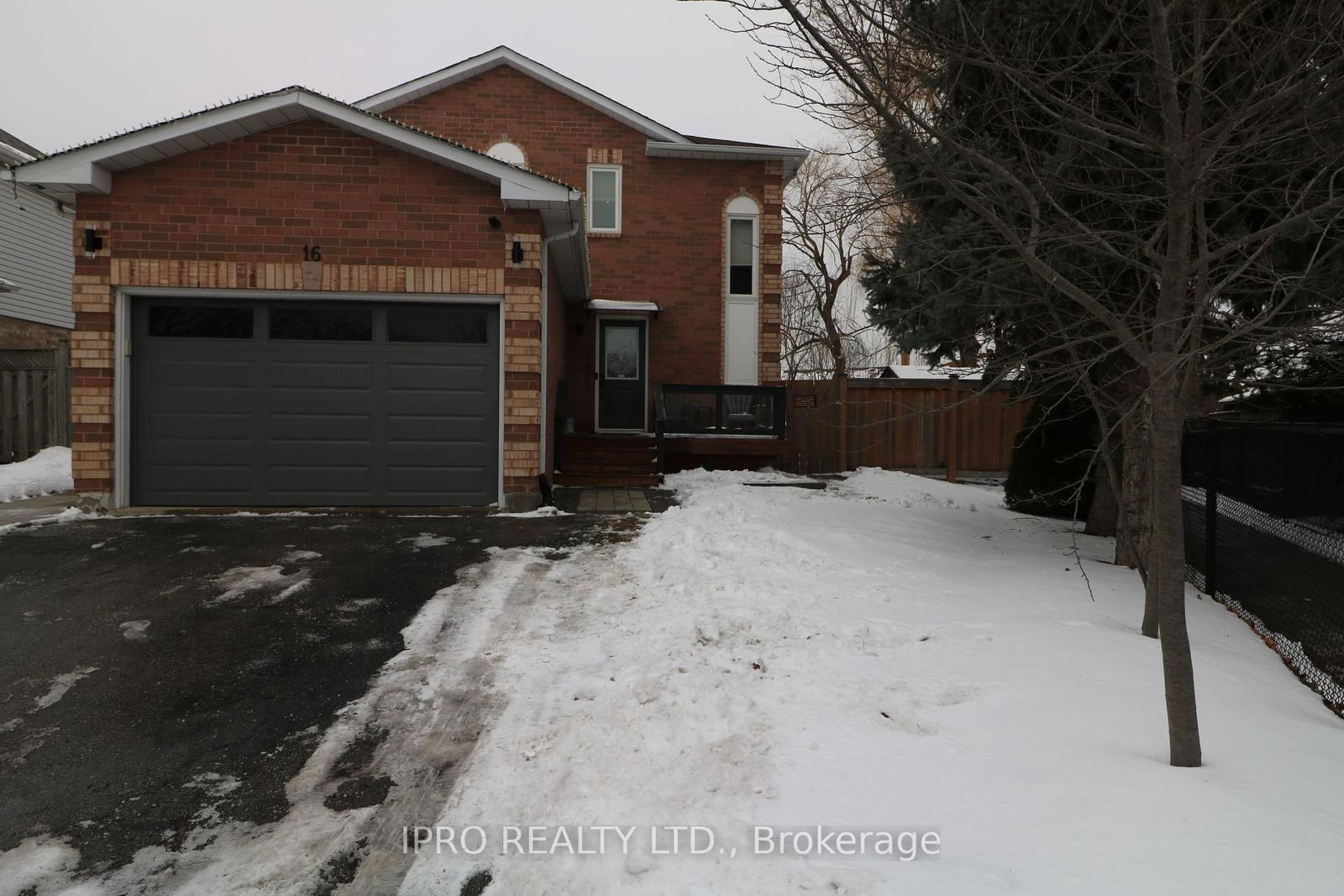 Detached House for sale at 16 Smith Court, Caledon, Bolton East, L7E 1R2 - MLS: W11959970