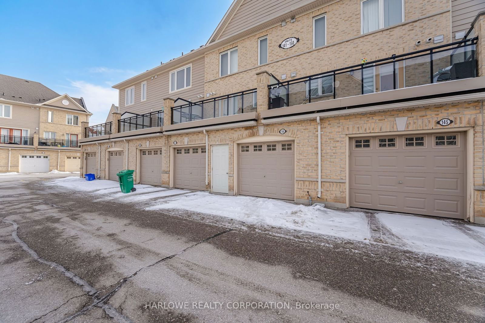 Townhouse for sale at 146-60 Fairwood Circle, Brampton, Sandringham-Wellington, L6R 0Y6 - MLS: W11959984