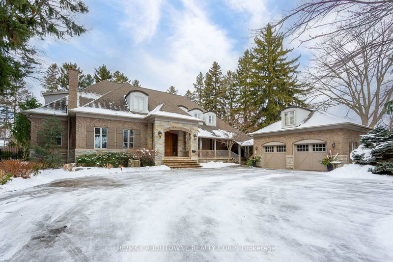home for sale on 4179 Lakeshore Road