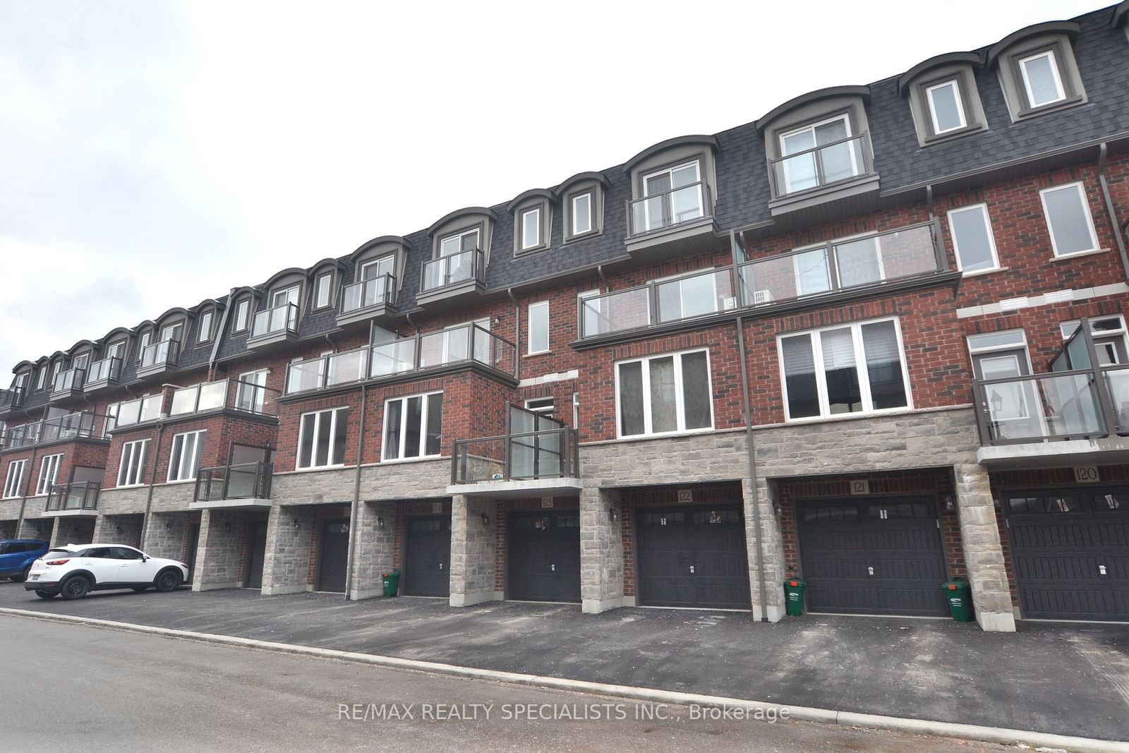 Townhouse leased at 122-445 Ontario Street, Milton, Timberlea, L9T 2N2 - MLS: W11960039