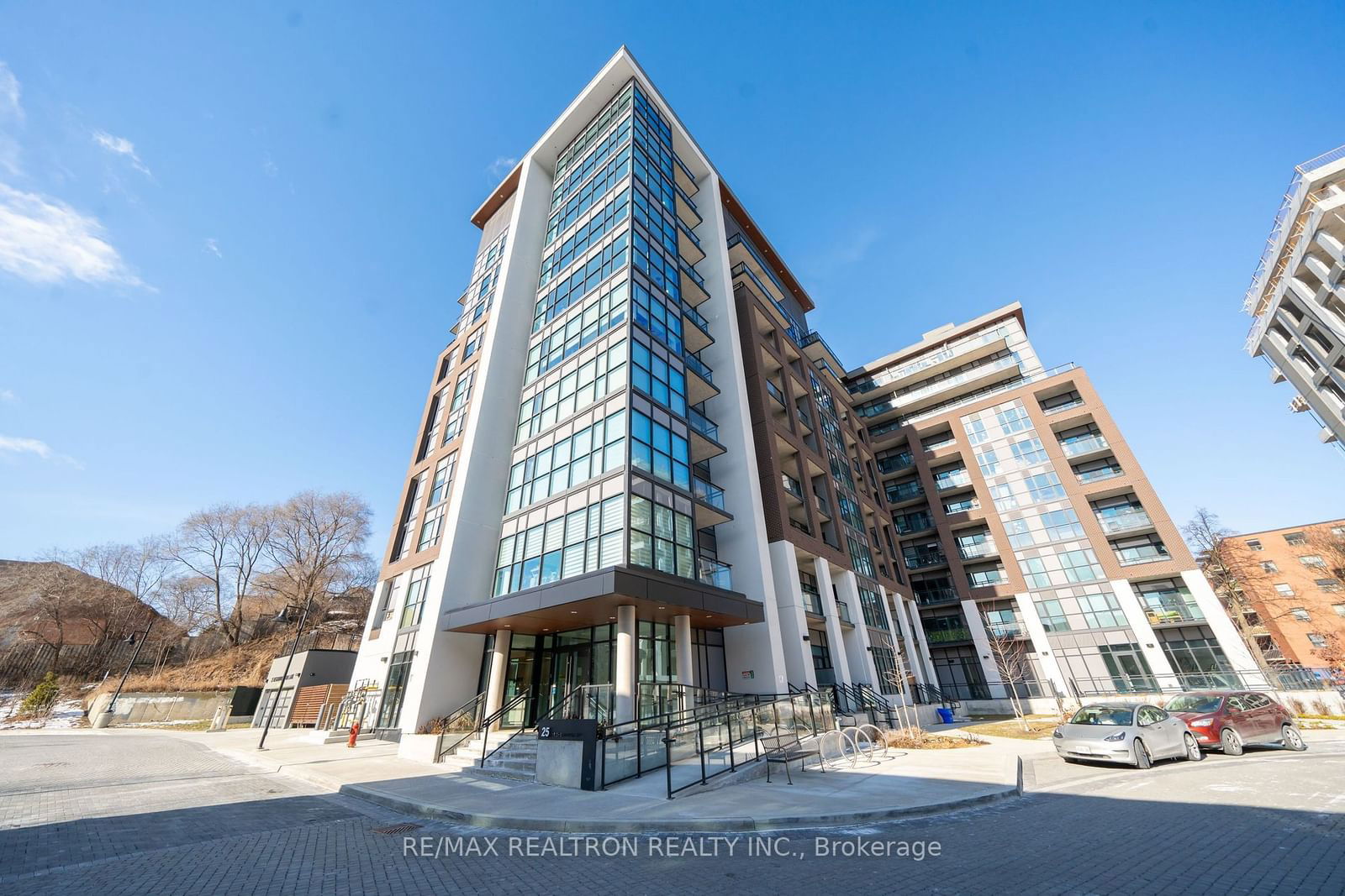 Condo leased at 903-25 Neighbourhood Lane, Toronto, Stonegate-Queensway, M8Y 0C4 - MLS: W11960133