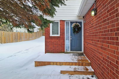 24 Stewart Maclaren Rd, Halton Hills - Georgetown image-0-1