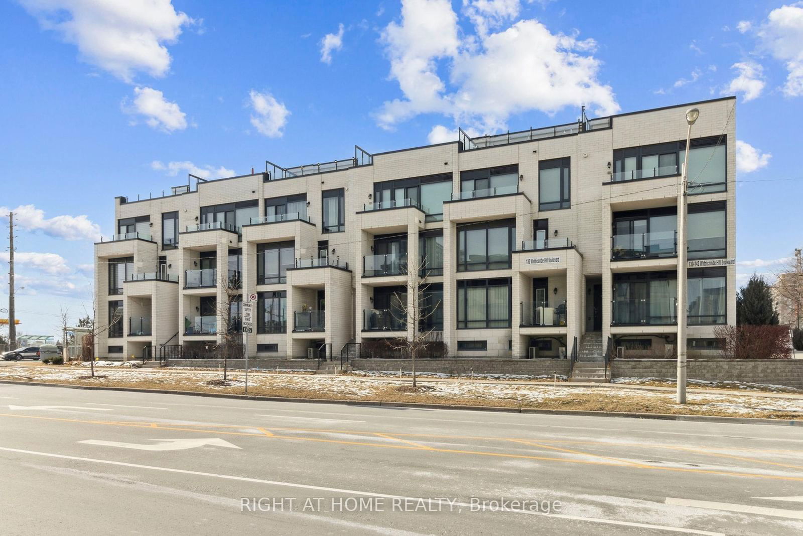 Townhouse for sale at 415-130 Widdicombe Hill Boulevard, Toronto, Willowridge-Martingrove-Richview, M9R 0A9 - MLS: W11960227