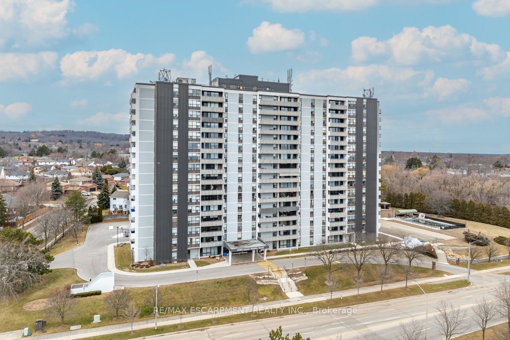 Condo for sale at 1201-2055 UPPER MIDDLE Road, Burlington, Brant Hills, L7P 3P4 - MLS: W11960274