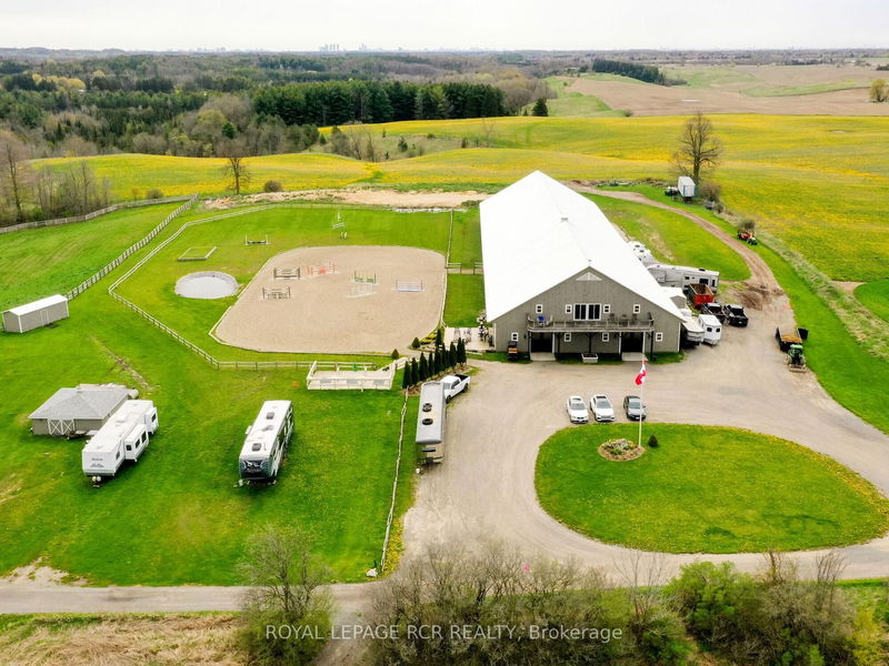 home for sale on 9759 Castlederg Sideroad