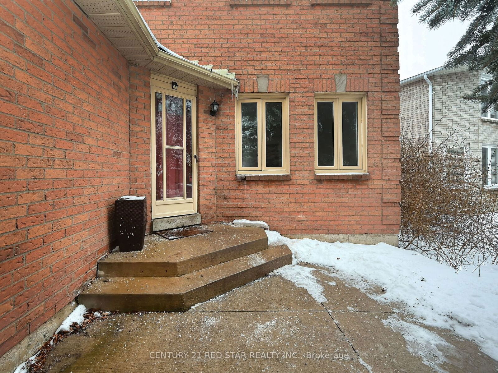 Detached House for lease at 68 La France Road, Brampton, Westgate, L6S 4R2 - MLS: W11960580