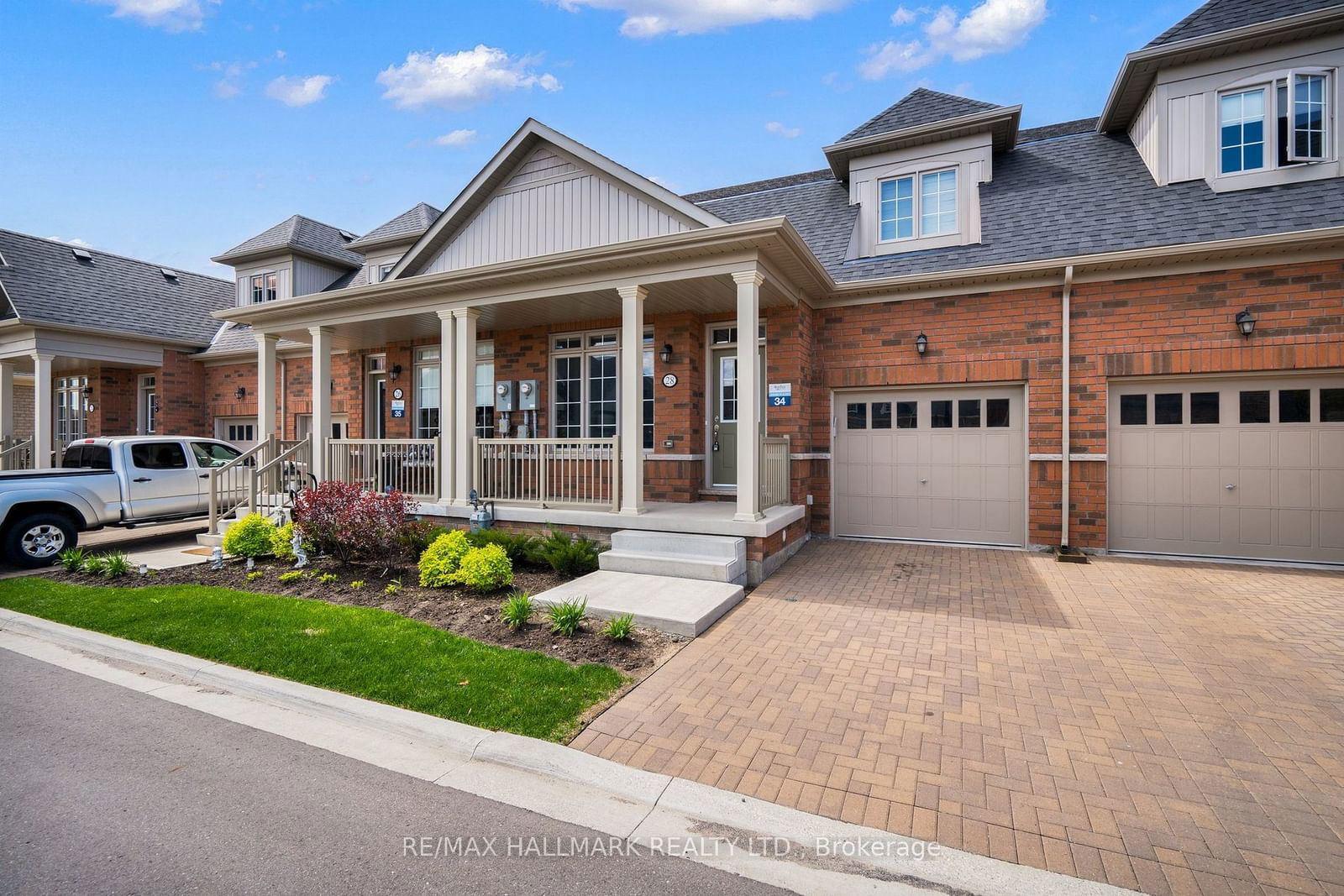 Townhouse for sale at 28 Bluestone Crescent, Brampton, Sandringham-Wellington, L6R 4B8 - MLS: W11960633