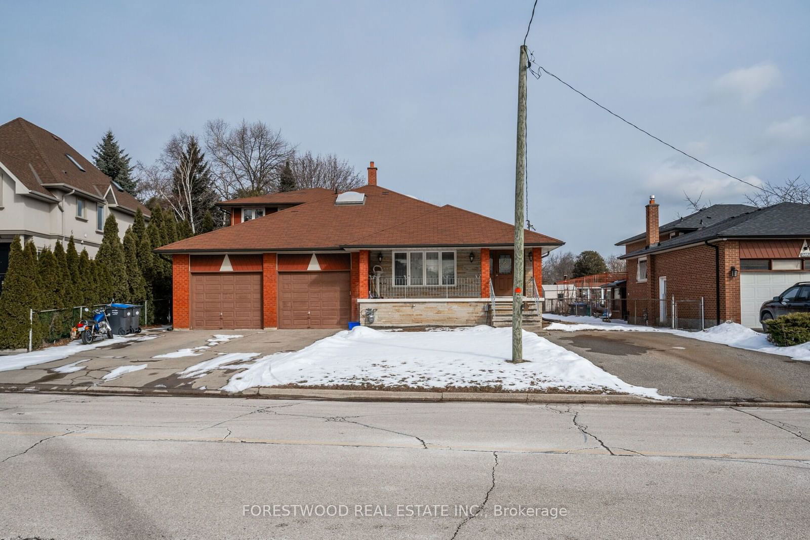 Detached House for sale at 1351 Haig Boulevard, Mississauga, Lakeview, L5E 2M8 - MLS: W11960682