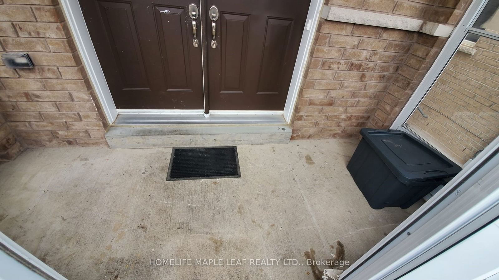 Semi-Detached House for lease at 5 Venza Crescent, Brampton, Credit Valley, L6X 5K6 - MLS: W11960693