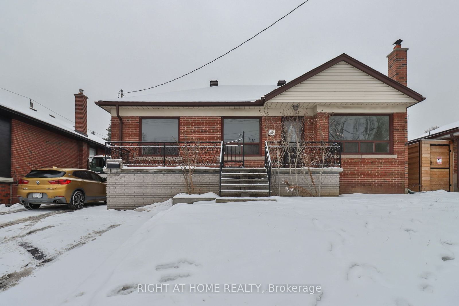 Detached House for sale at 49 Dixon Road, Toronto, Humber Heights, M9P 2L5 - MLS: W11960721